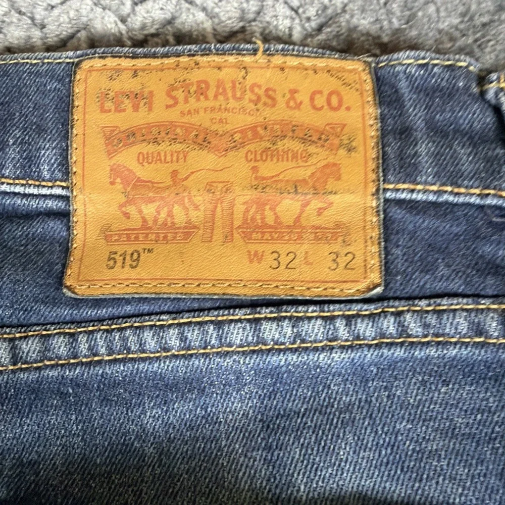 Levi's 519 Jeans Mens 32x32 Blue Cotton Denim Skinny Leg‎ Faded Stretch Workwear